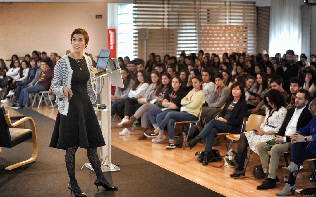 Iratxe Las Hayas: «Animo a los jóvenes a que estudien carreras técnicas e ingenierías»