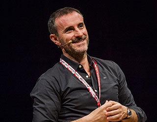 CLAUDIO SERRANO